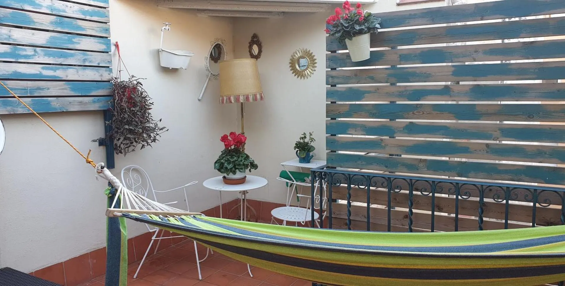 סאן פליו דה גיסולס Hotel Hostal Chic ספרד