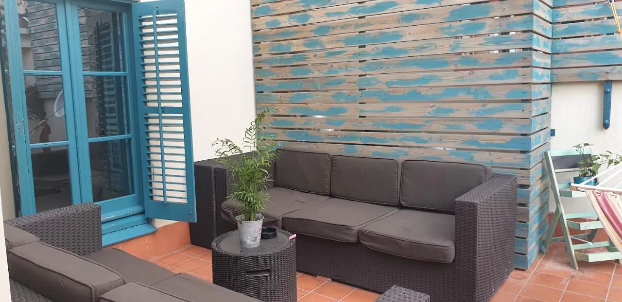 Hotel Hostal Chic Sant Feliu de Guíxols 3*,