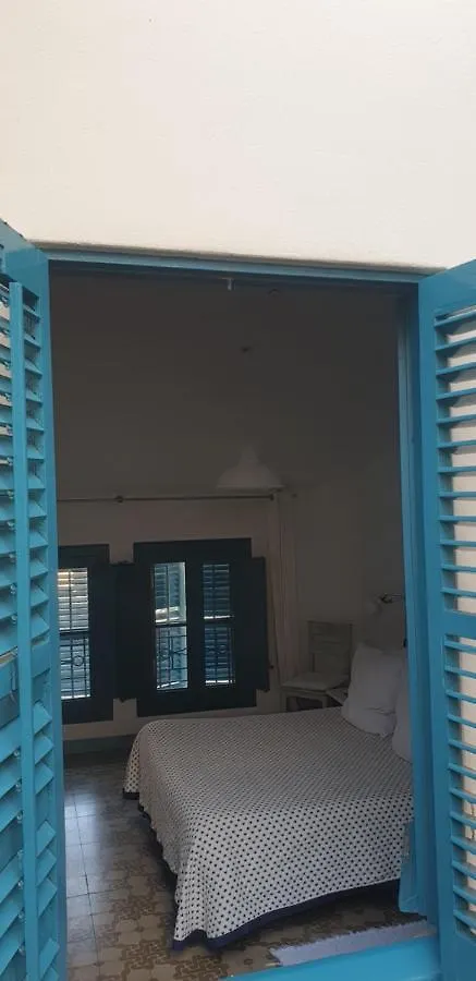 סאן פליו דה גיסולס Hotel Hostal Chic 3*, סאן פליו דה גיסולס
