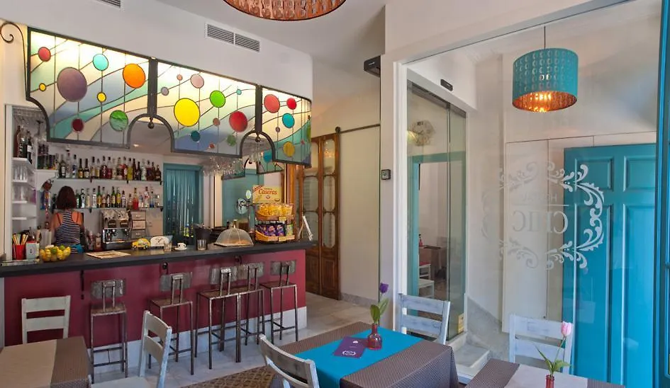 *** Oda ve Kahvaltı Hotel Hostal Chic Sant Feliu de Guíxols İspanya