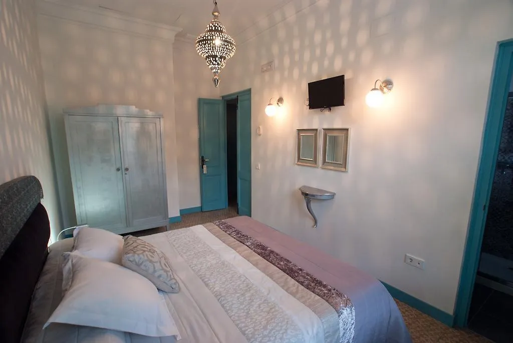 *** Bed & Breakfast Hotel Hostal Chic Sant Feliu de Guixols Spain